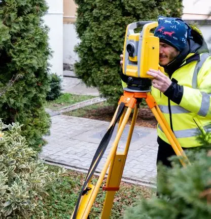 Echipamente topografice moderne utilizate de Dromcons pentru măsurători LiDAR