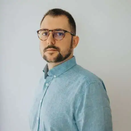 Imagine pentruRazvan Parvu